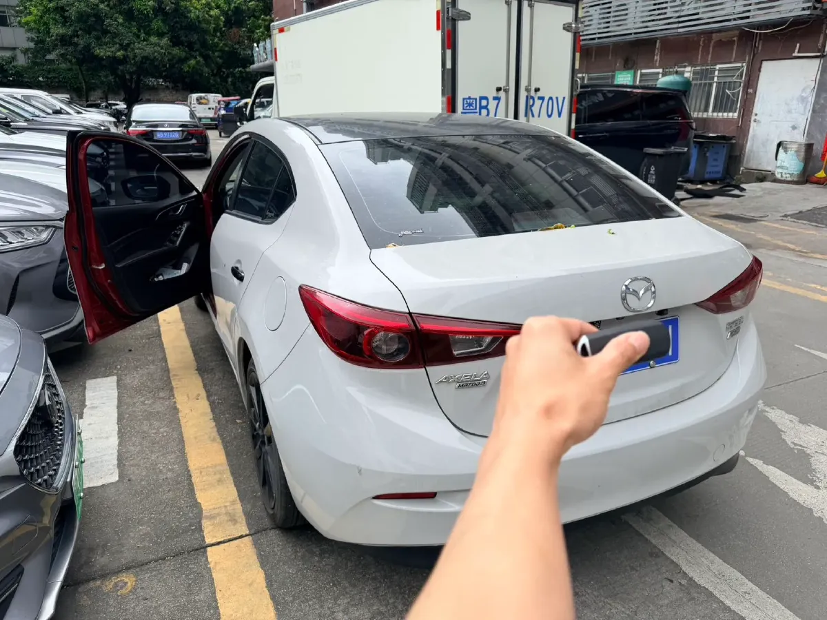 2017 Mazda 3 Axela 2.0L 158HP L4 6AT,autocango,china used car exporter,china ev exporter,chinese used car exporter,chinese used ev exporter