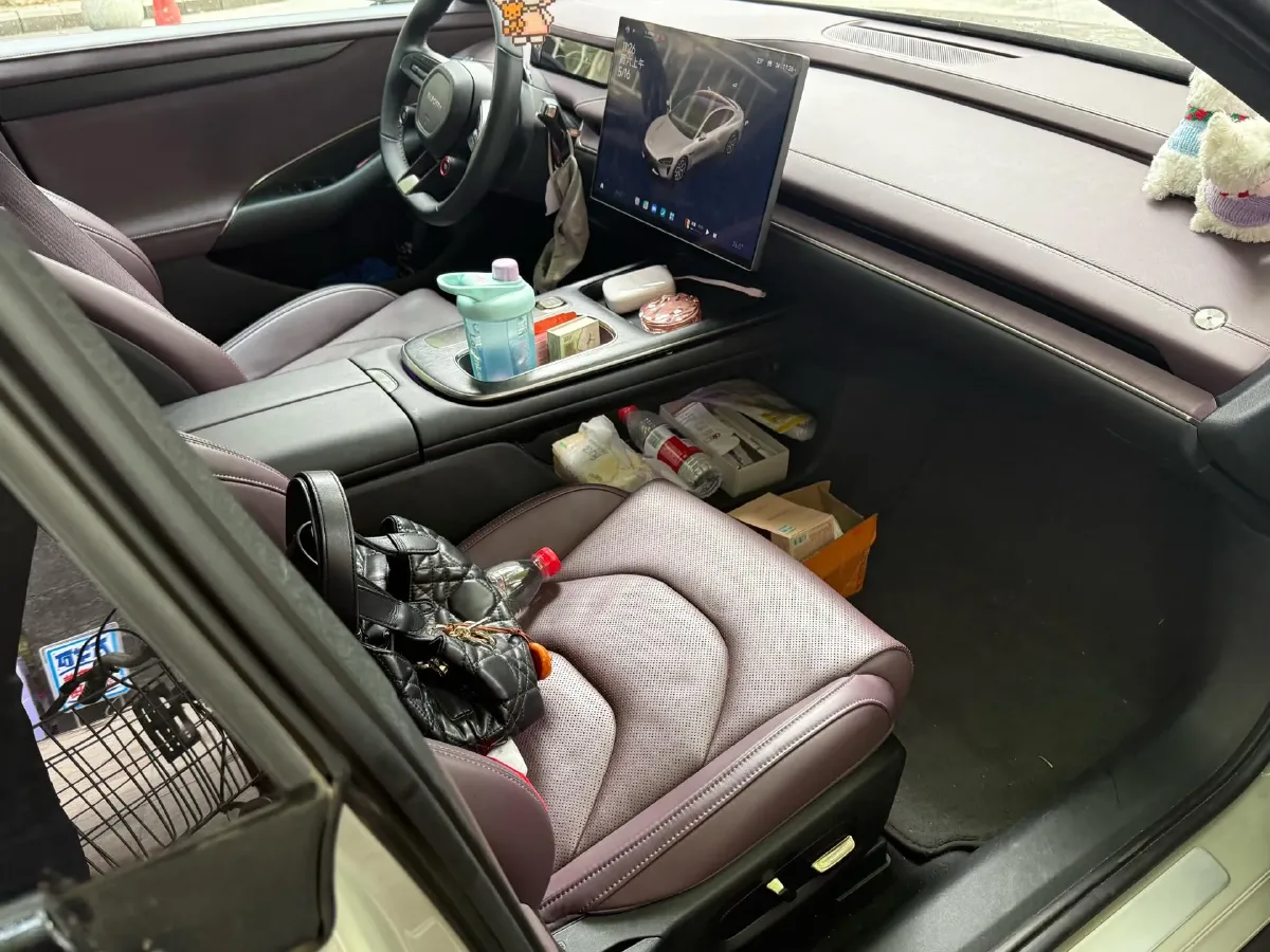 2024 MI SU7 BEV 73.6KWH,autocango,china used car exporter,china ev exporter,chinese used car exporter,chinese used ev exporter