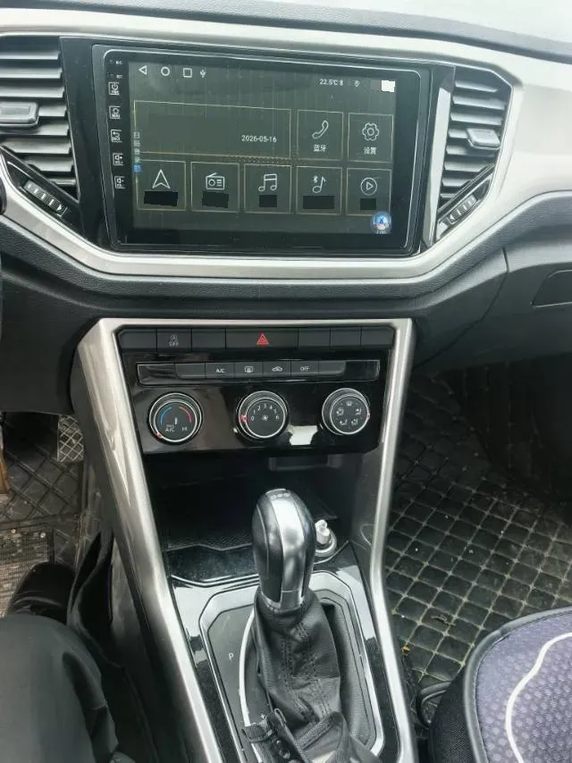 2019 Volkswagen T-Roc 1.4T 131HP L4 7DCT,autocango,china used car exporter,china ev exporter,chinese used car exporter,chinese used ev exporter