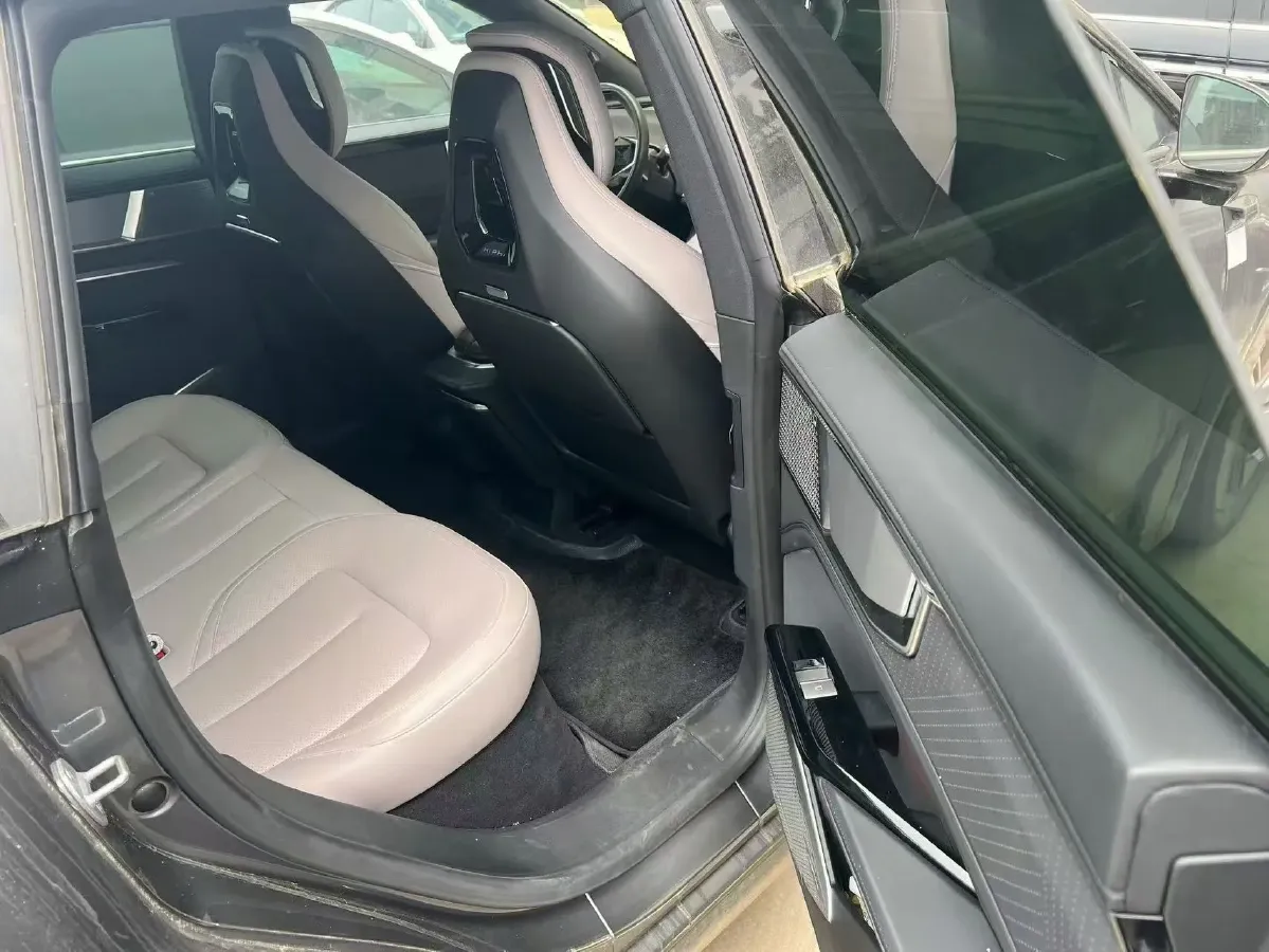 2023 HiPhi Y BEV 76.6KWH,autocango,china used car exporter,china ev exporter,chinese used car exporter,chinese used ev exporter