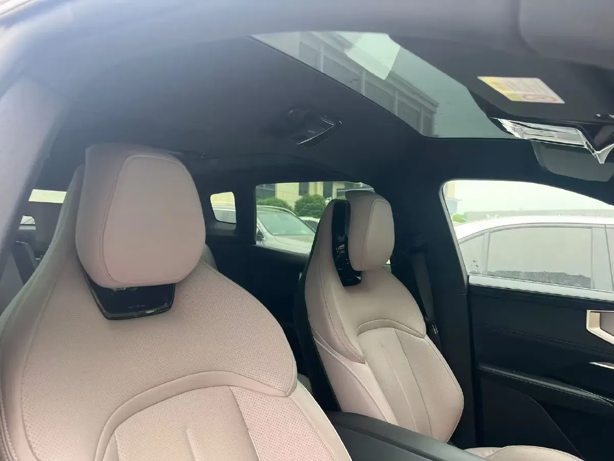 2023 HiPhi Y BEV 76.6KWH,autocango,china used car exporter,china ev exporter,chinese used car exporter,chinese used ev exporter