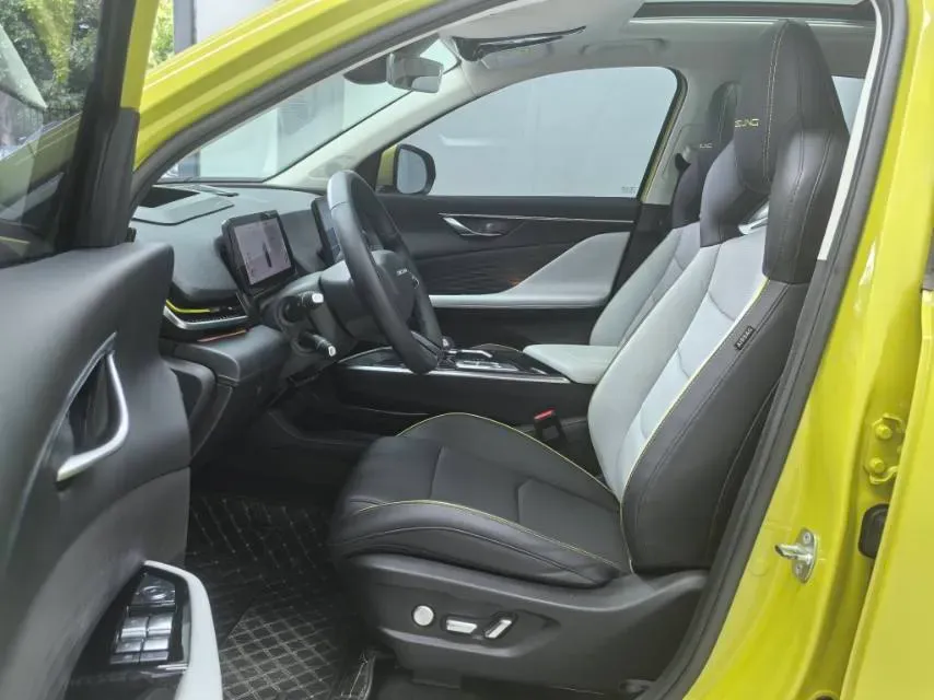 2022 BeiJing Auto Rubik 1.5T 188HP L4 7DCT,autocango,china used car exporter,china ev exporter,chinese used car exporter,chinese used ev exporter