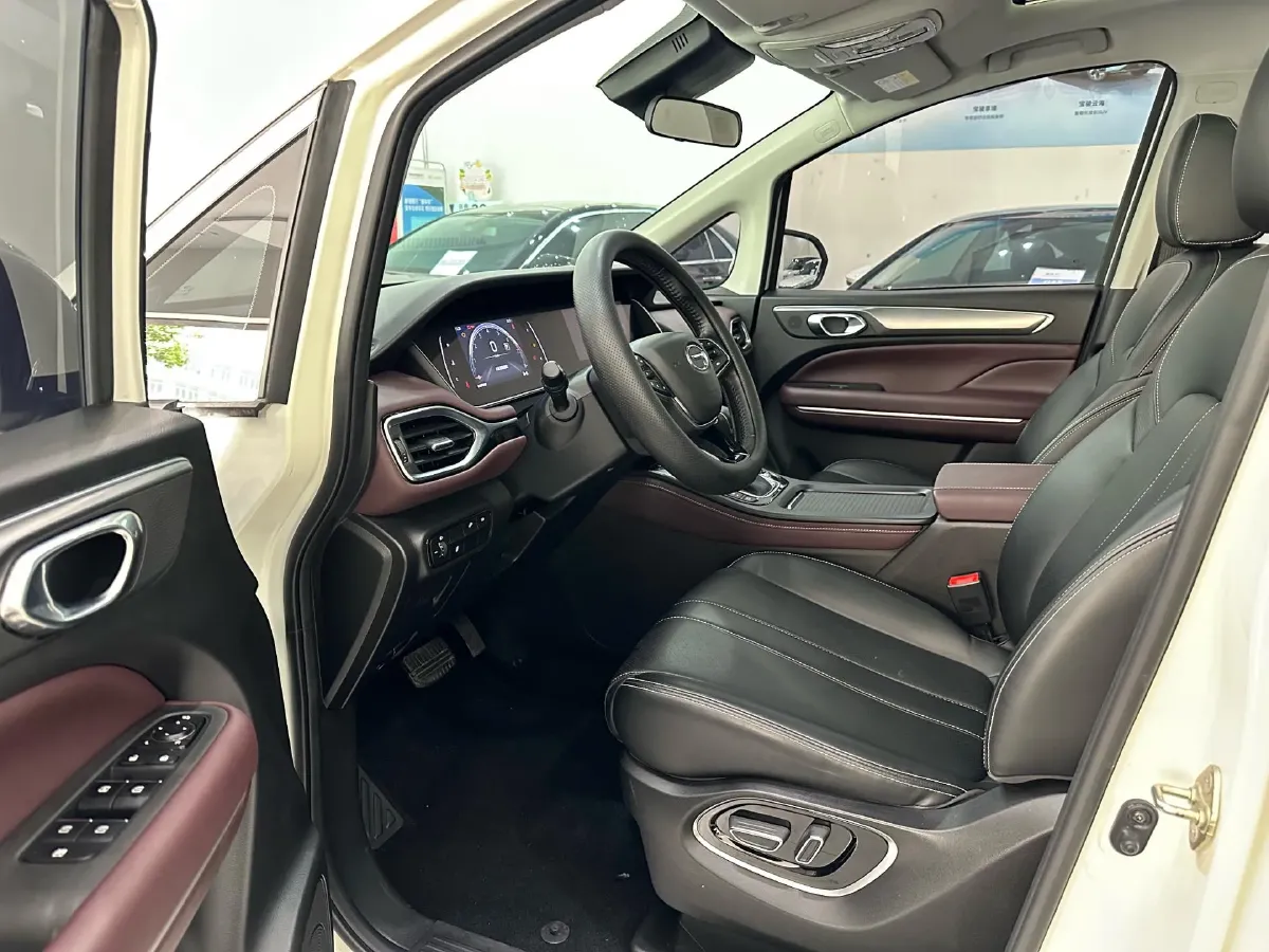 2021 GAC Trumpchi M6 1.5T 169HP L4 7DCT,autocango,china used car exporter,china ev exporter,chinese used car exporter,chinese used ev exporter