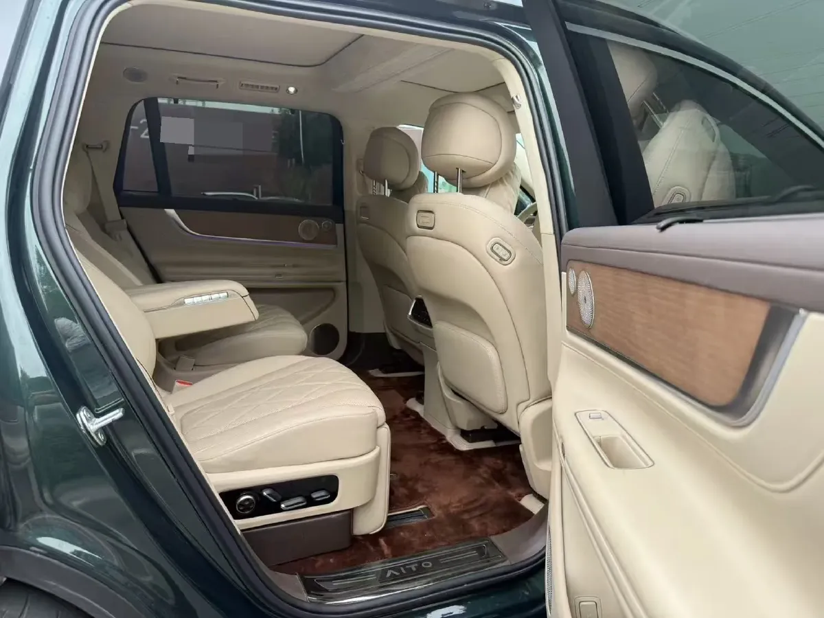 2024 AITO AITO M9 1.5T 152HP L4 REEV 42KWH,autocango,china used car exporter,china ev exporter,chinese used car exporter,chinese used ev exporter