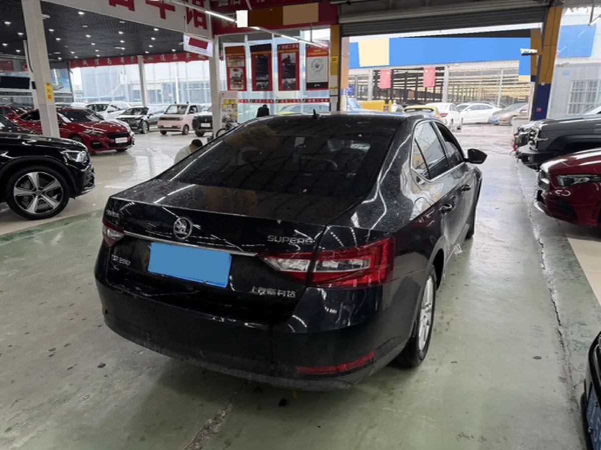 2018 Skoda Superb 1.4T 150HP L4 7DCT,autocango,china used car exporter,china ev exporter,chinese used car exporter,chinese used ev exporter