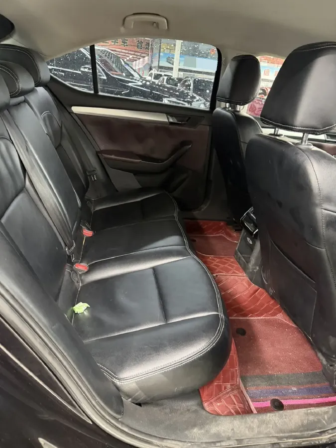 2018 Skoda Superb 1.4T 150HP L4 7DCT,autocango,china used car exporter,china ev exporter,chinese used car exporter,chinese used ev exporter