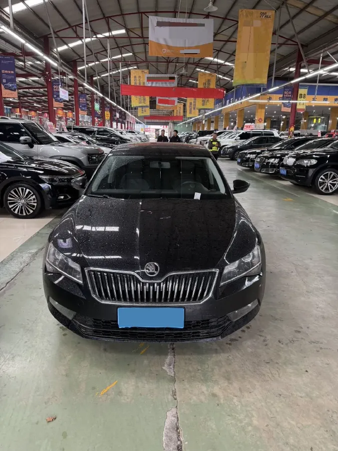 2018 Skoda Superb 1.4T 150HP L4 7DCT,autocango,china used car exporter,china ev exporter,chinese used car exporter,chinese used ev exporter