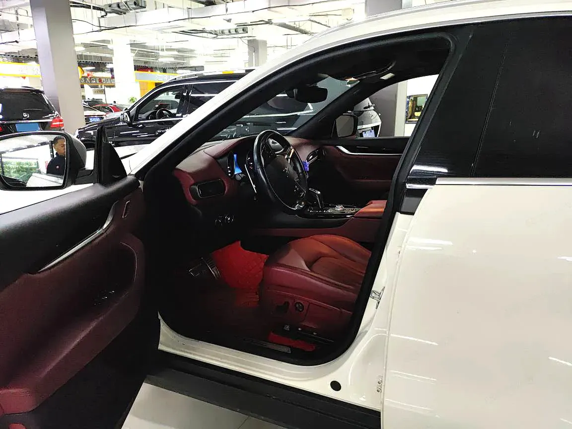 2019 Maserati Levante 3.0T 350HP V6 8AT,autocango,china used car exporter,china ev exporter,chinese used car exporter,chinese used ev exporter