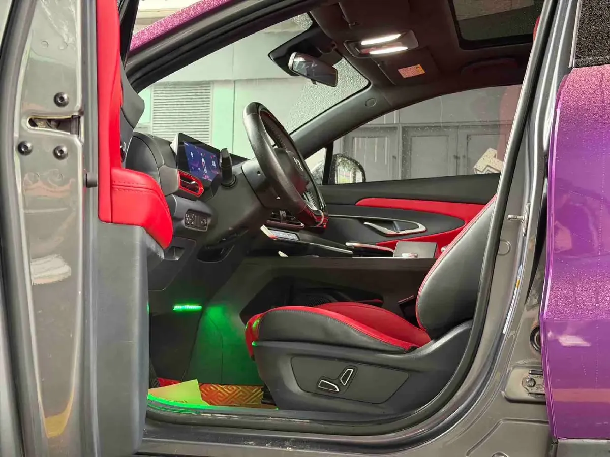 2020 ChangAn UNI-T 1.5T 180HP L4 7DCT,autocango,china used car exporter,china ev exporter,chinese used car exporter,chinese used ev exporter