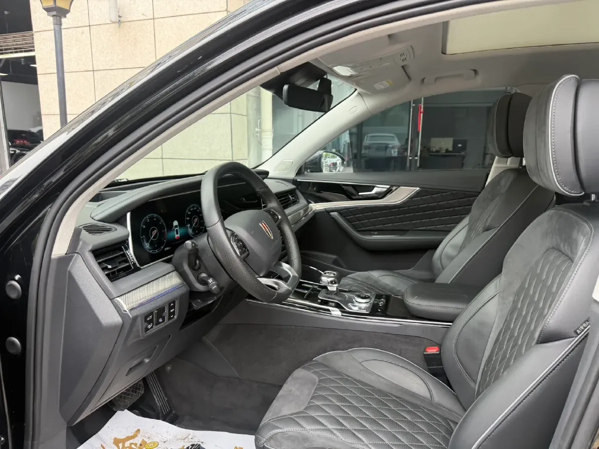 2019 HongQi HS5 2.0T 224HP L4 6AT,autocango,china used car exporter,china ev exporter,chinese used car exporter,chinese used ev exporter