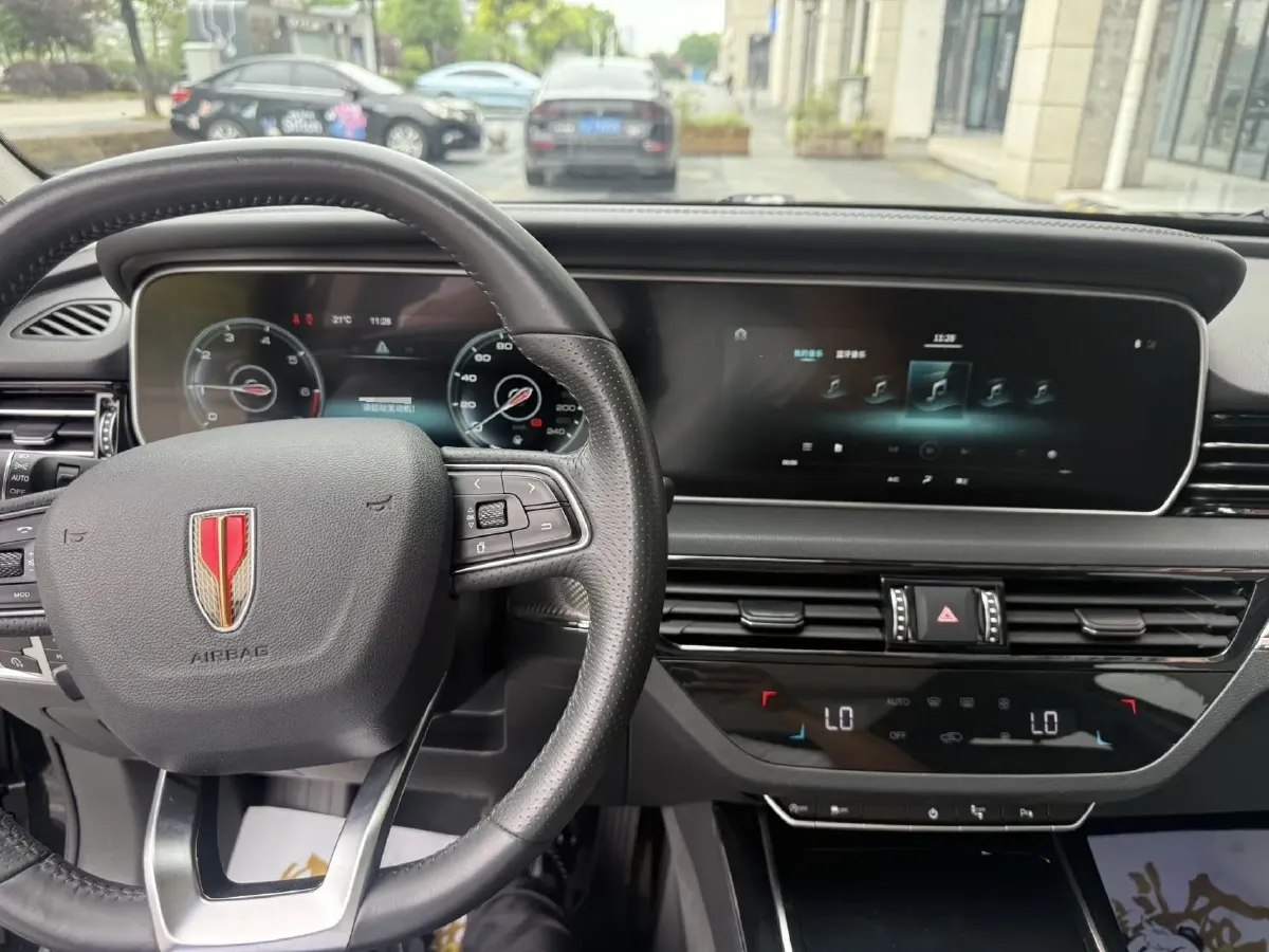 2019 HongQi HS5 2.0T 224HP L4 6AT,autocango,china used car exporter,china ev exporter,chinese used car exporter,chinese used ev exporter