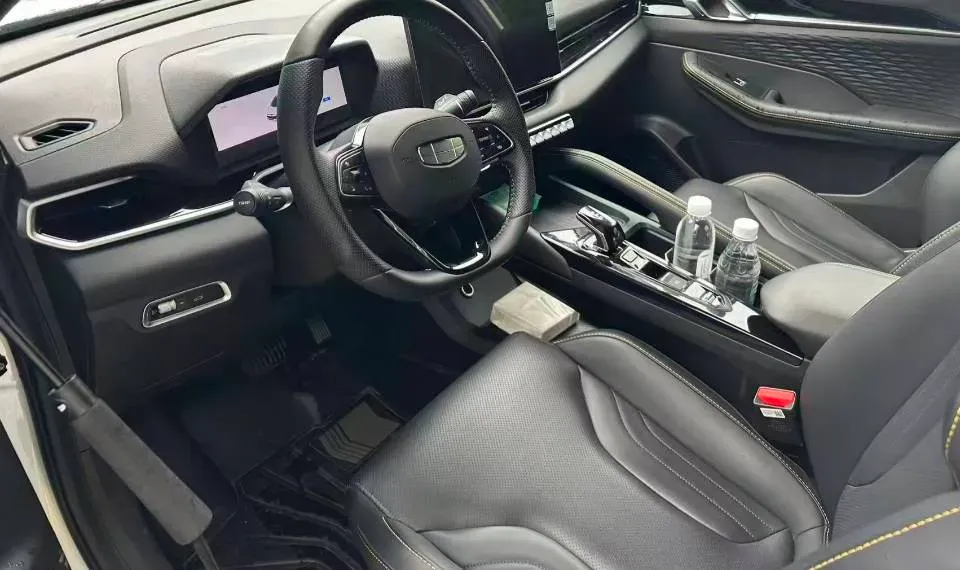 2025 Geely Coolray 1.5T 181HP L4 7DCT,autocango,china used car exporter,china ev exporter,chinese used car exporter,chinese used ev exporter