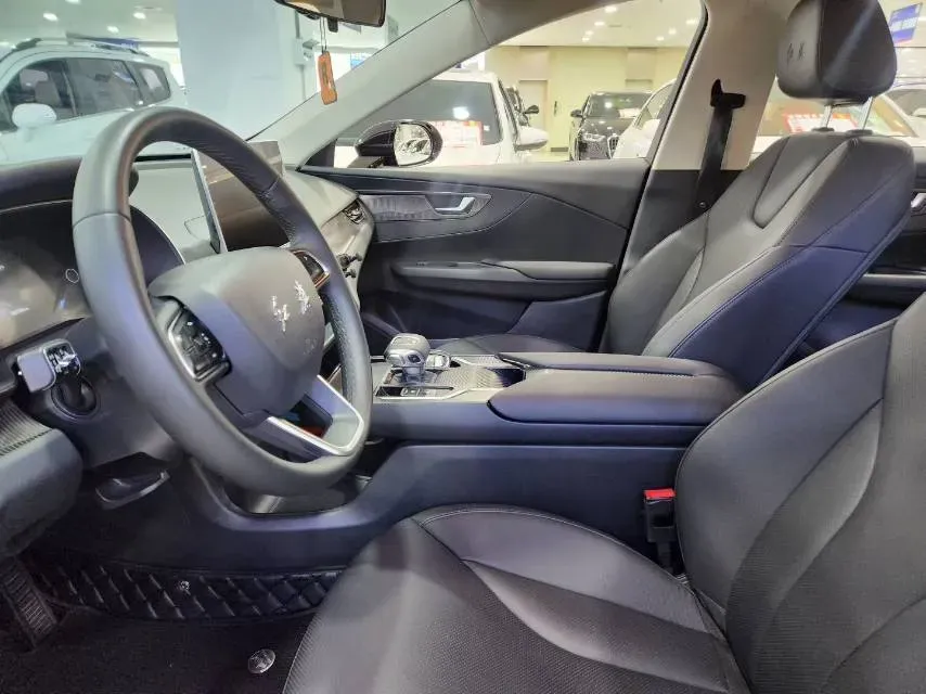 2022 HongQi E-QM5 BEV 54KWH,autocango,china used car exporter,china ev exporter,chinese used car exporter,chinese used ev exporter