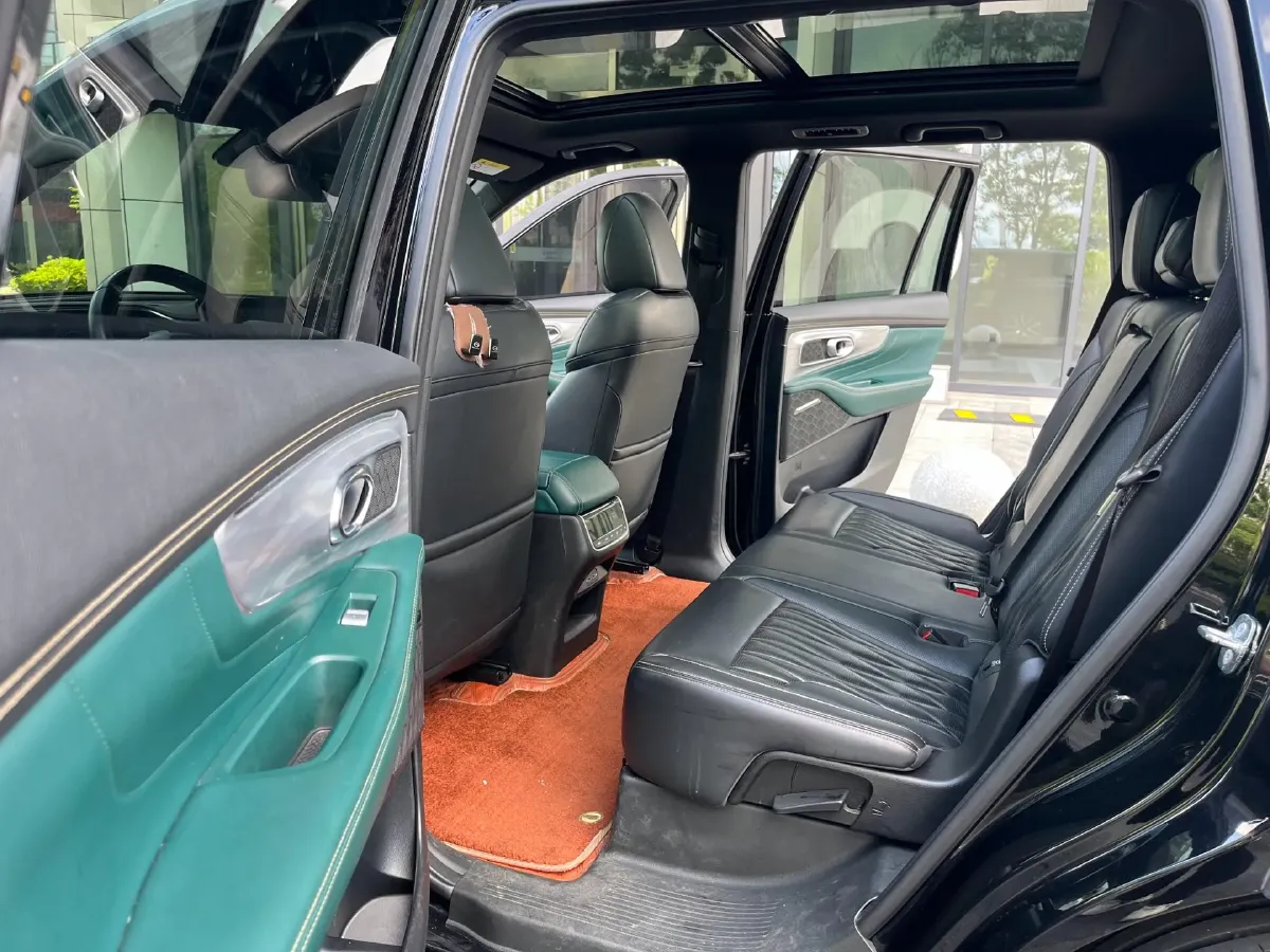 2022 GAC Trumpchi GS8 2.0T 252HP L4 8AT,autocango,china used car exporter,china ev exporter,chinese used car exporter,chinese used ev exporter