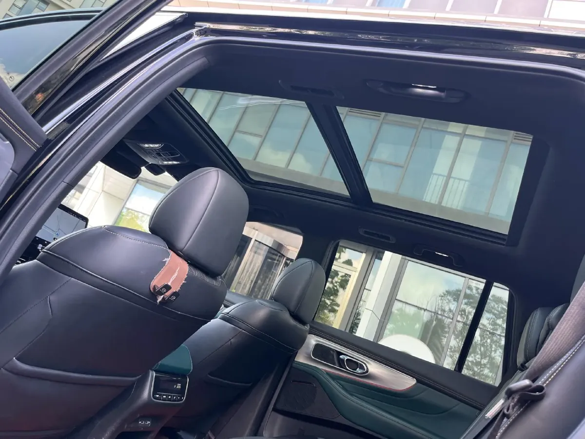 2022 GAC Trumpchi GS8 2.0T 252HP L4 8AT,autocango,china used car exporter,china ev exporter,chinese used car exporter,chinese used ev exporter