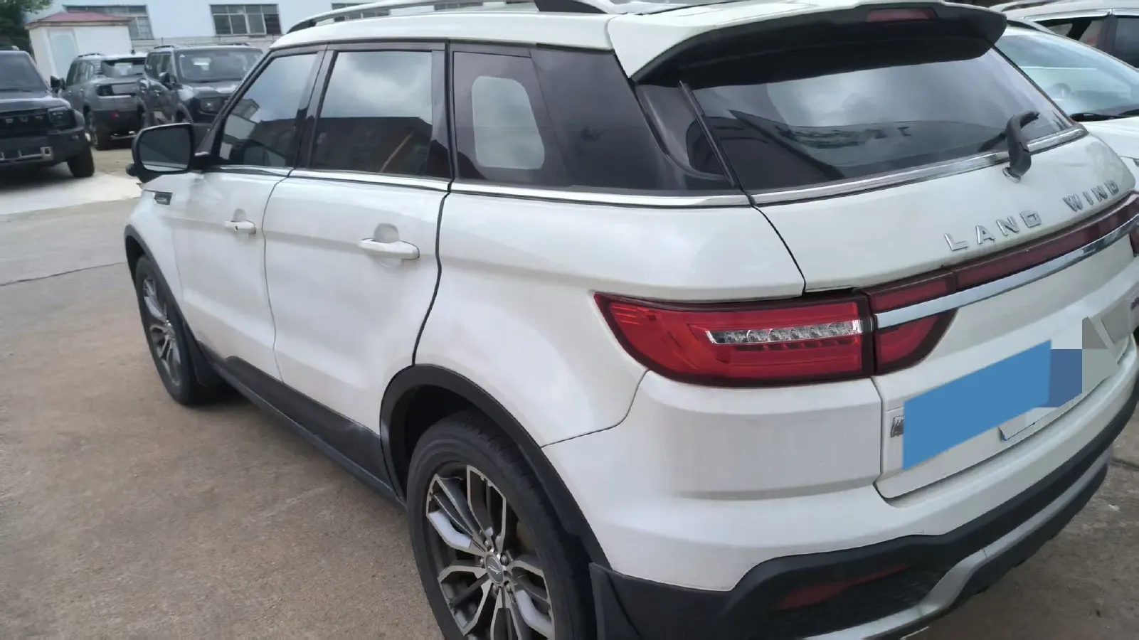 2018 Landwind X7 1.5T 163HP L4 8AT,autocango,china used car exporter,china ev exporter,chinese used car exporter,chinese used ev exporter
