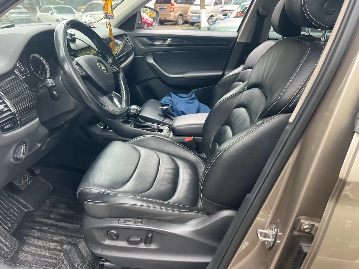 2018 Skoda Kodiak 2.0T 186HP L4 7DCT,autocango,china used car exporter,china ev exporter,chinese used car exporter,chinese used ev exporter