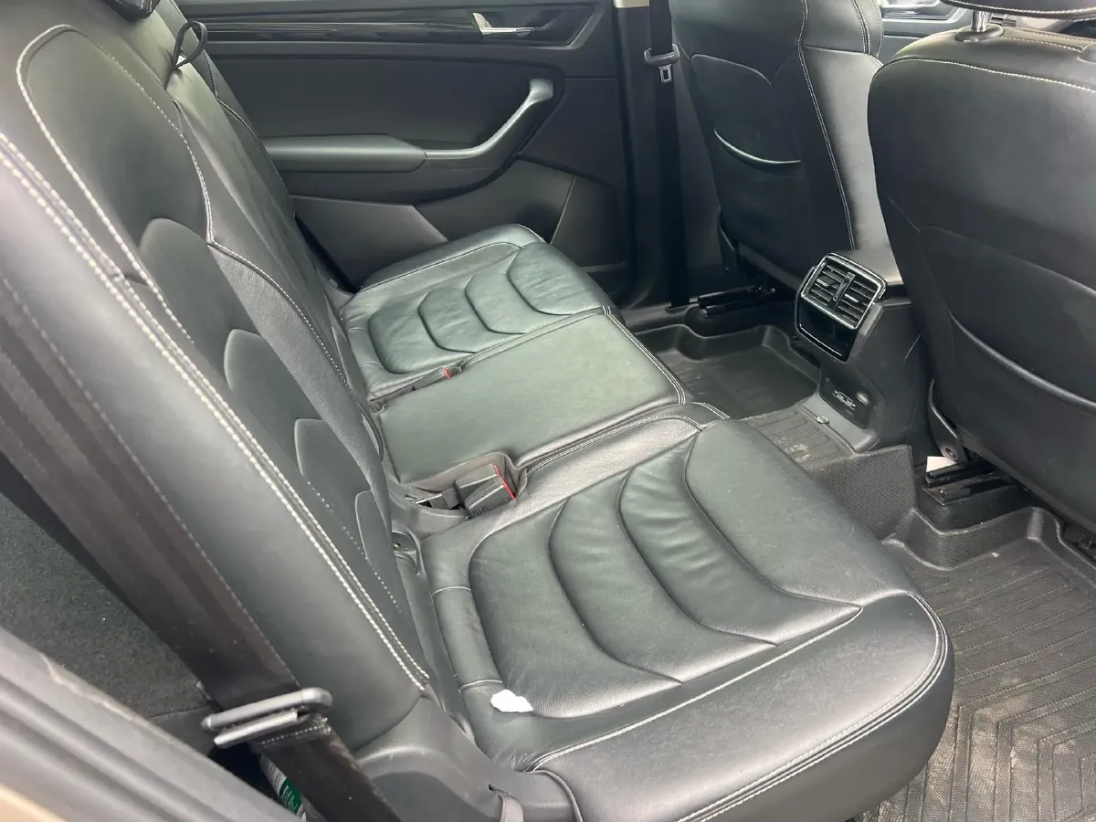 2018 Skoda Kodiak 2.0T 186HP L4 7DCT,autocango,china used car exporter,china ev exporter,chinese used car exporter,chinese used ev exporter