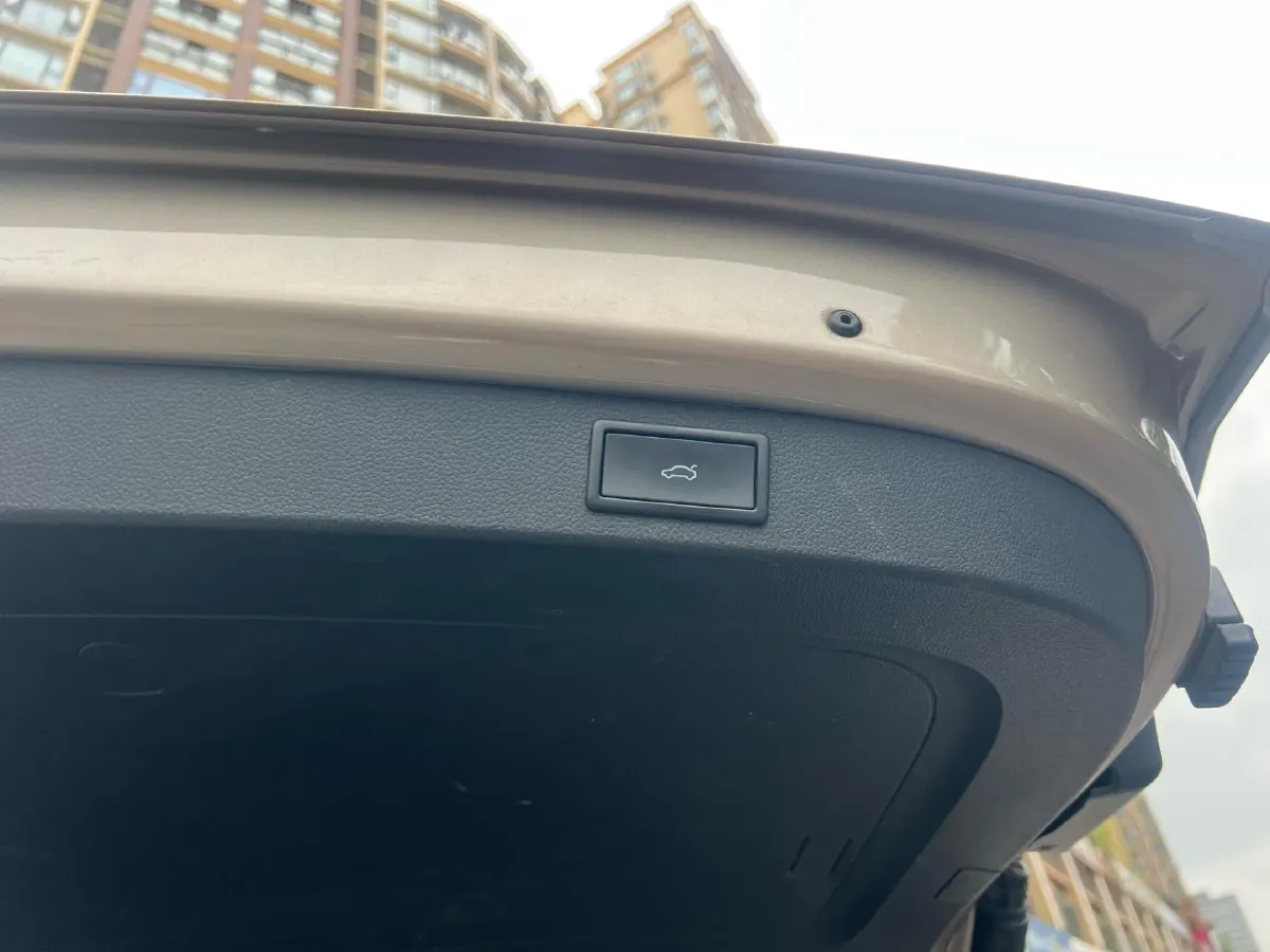 2018 Skoda Kodiak 2.0T 186HP L4 7DCT,autocango,china used car exporter,china ev exporter,chinese used car exporter,chinese used ev exporter