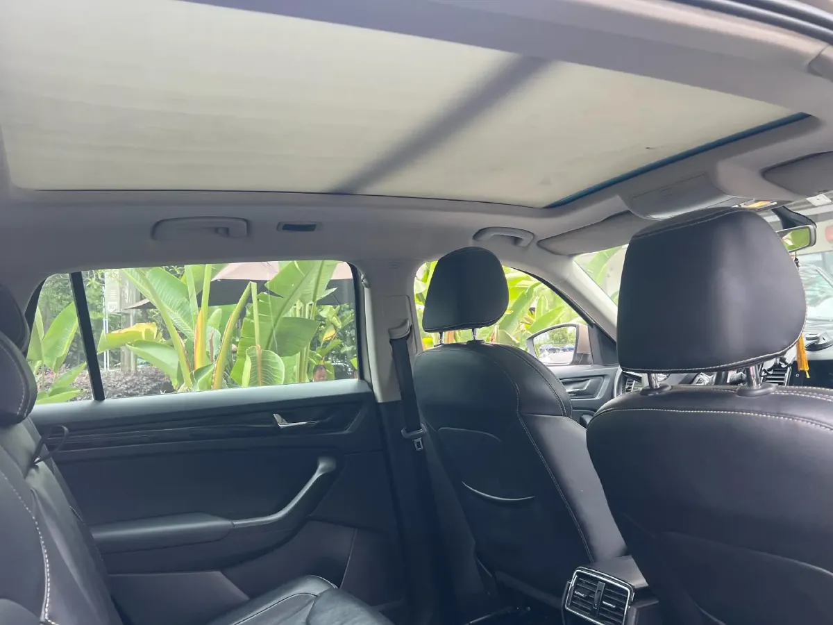 2018 Skoda Kodiak 2.0T 186HP L4 7DCT,autocango,china used car exporter,china ev exporter,chinese used car exporter,chinese used ev exporter