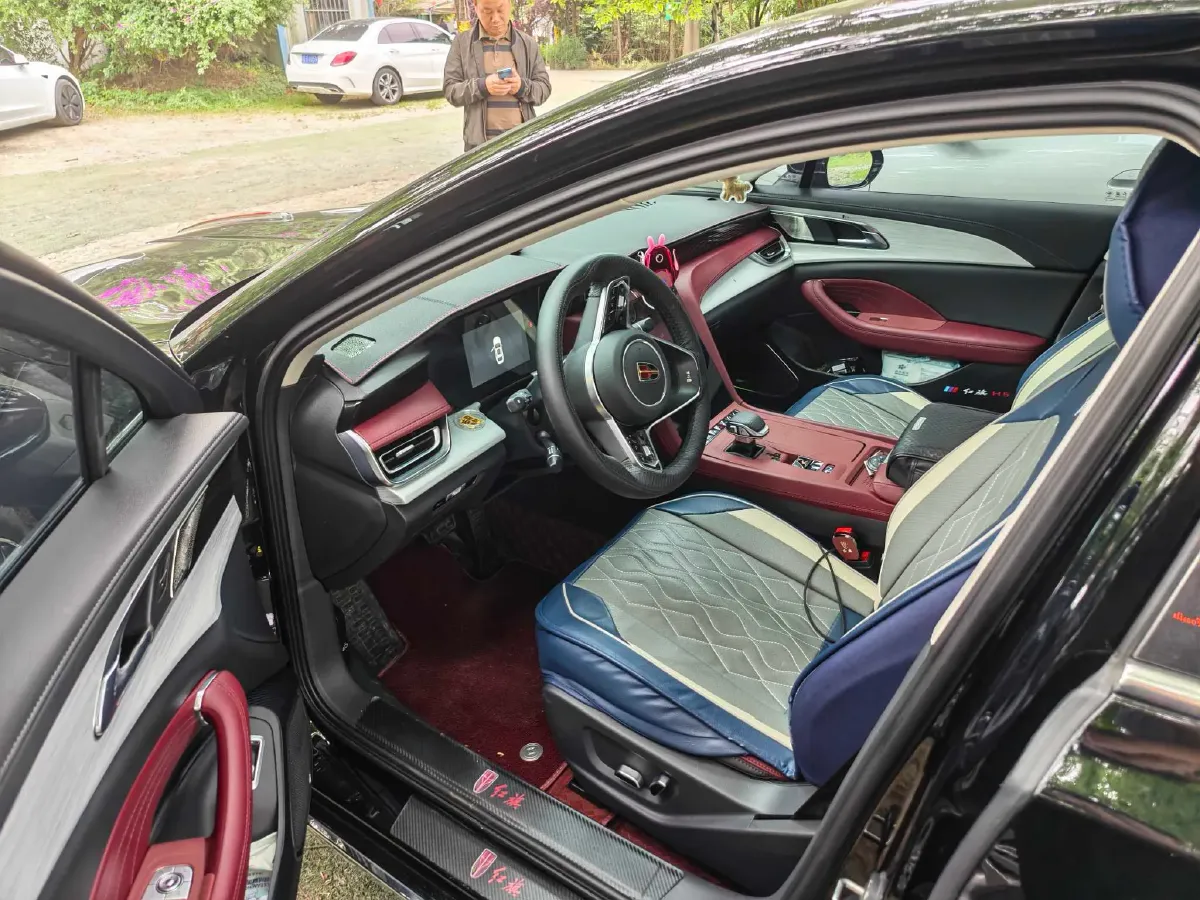 2025 HongQi H5 1.5T 169HP L4 7DCT,autocango,china used car exporter,china ev exporter,chinese used car exporter,chinese used ev exporter