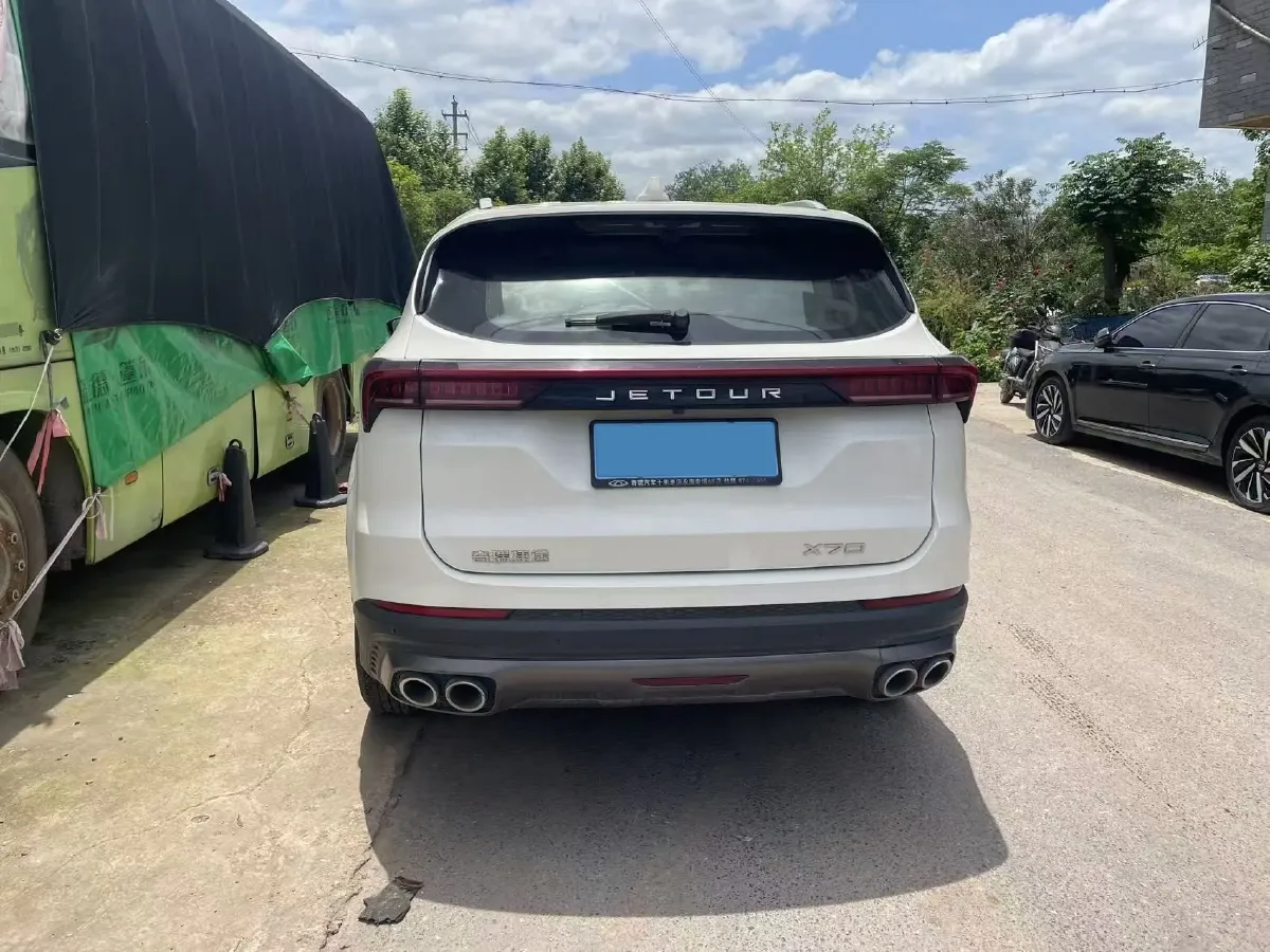 2021 Jetour X70 Plus 1.5T 156HP L4 6MT,autocango,china used car exporter,china ev exporter,chinese used car exporter,chinese used ev exporter