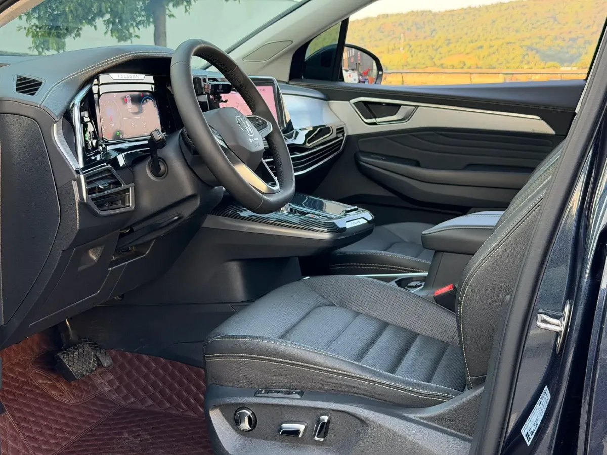 2021 Volkswagen Talagon 2.0T 220HP L4 7DCT,autocango,china used car exporter,china ev exporter,chinese used car exporter,chinese used ev exporter