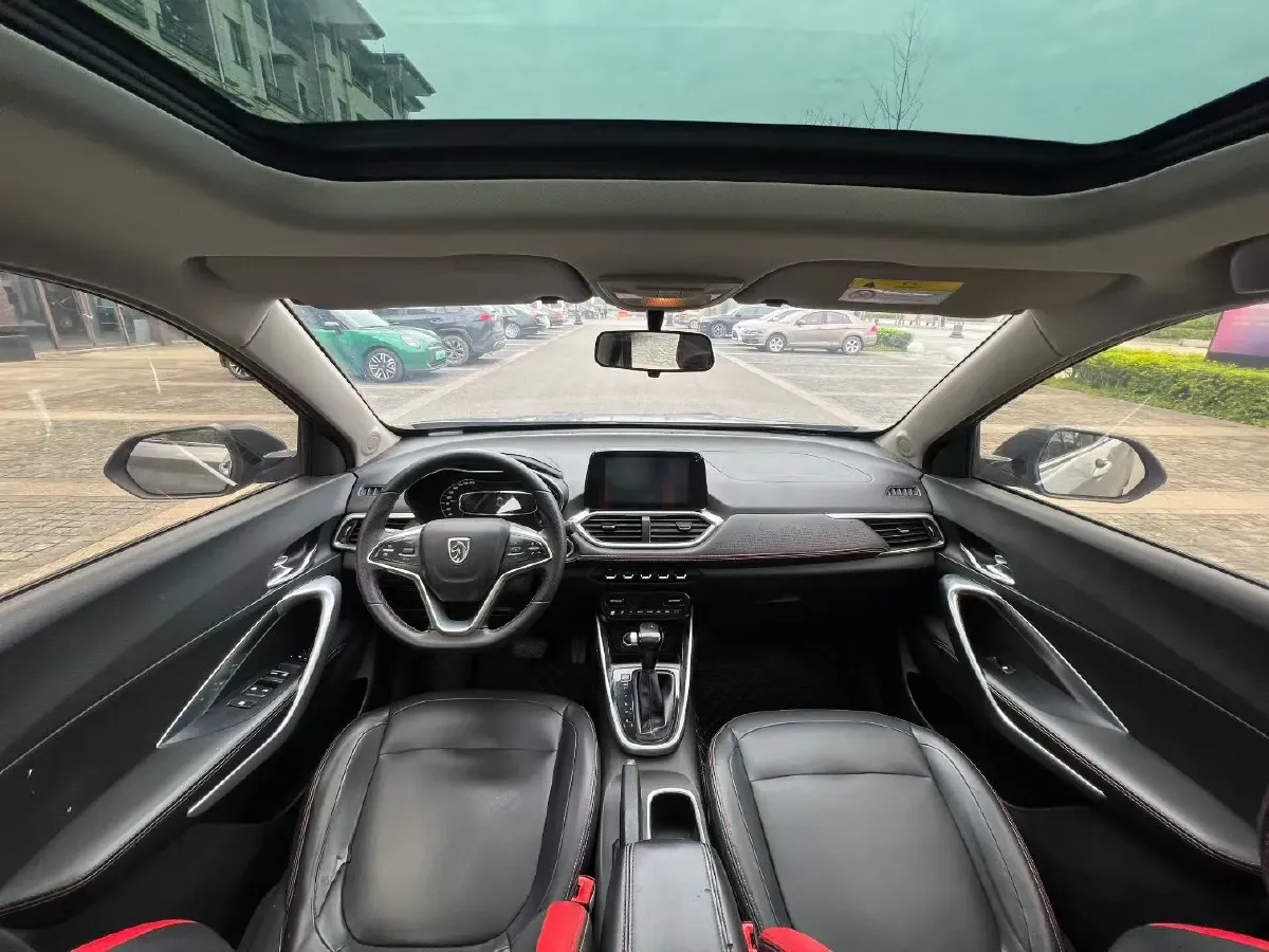 2019 Bestune X40 1.6L 114HP L4 5MT,autocango,china used car exporter,china ev exporter,chinese used car exporter,chinese used ev exporter