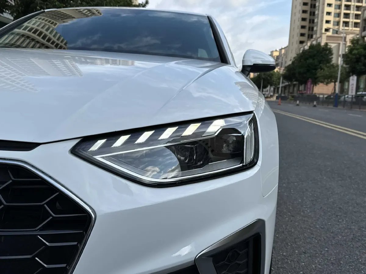 2020 Audi A4L 2.0T 190HP L4 7DCT,autocango,china used car exporter,china ev exporter,chinese used car exporter,chinese used ev exporter