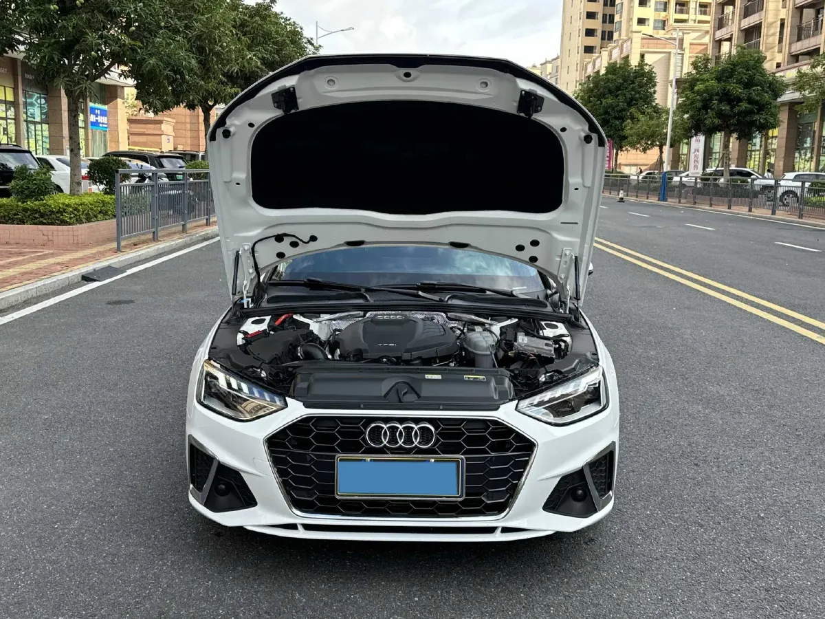 2020 Audi A4L 2.0T 190HP L4 7DCT,autocango,china used car exporter,china ev exporter,chinese used car exporter,chinese used ev exporter