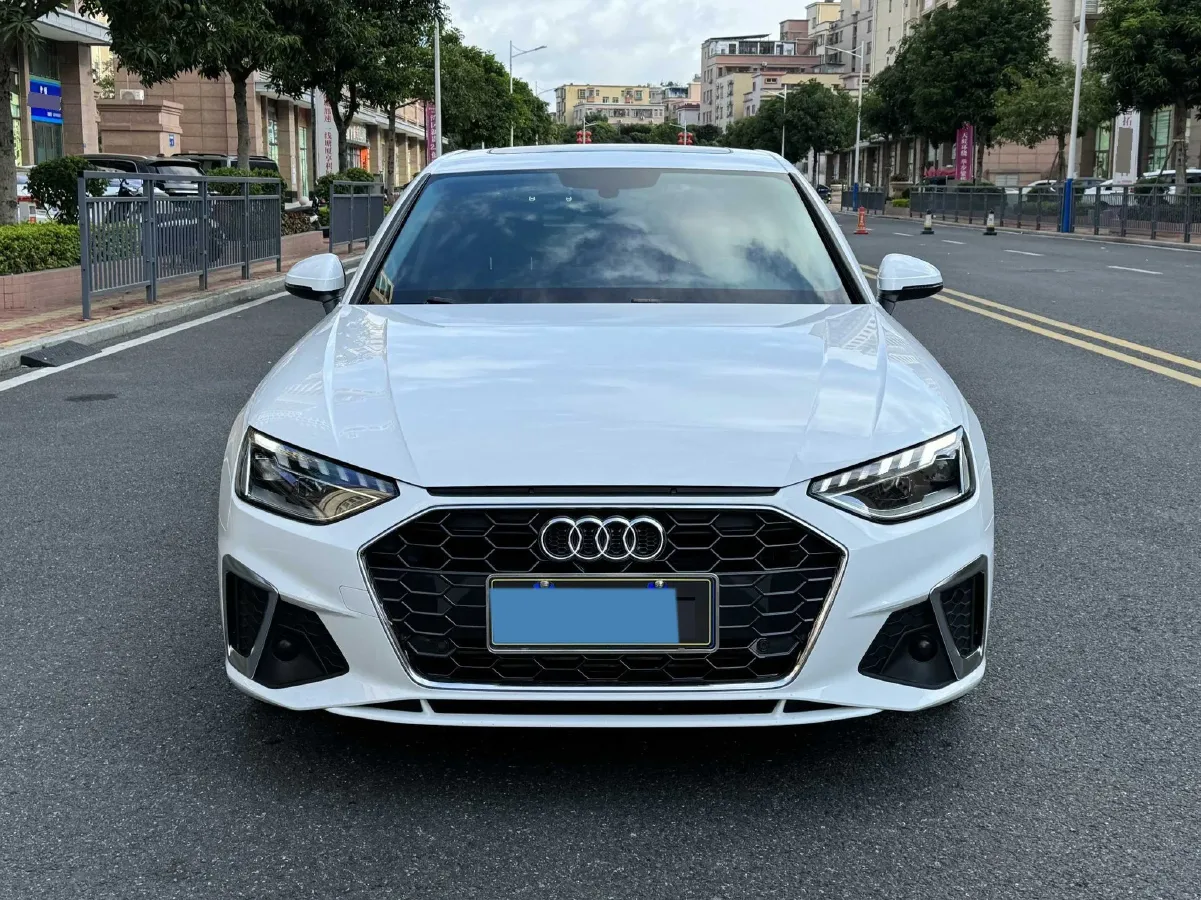 2020 Audi A4L 2.0T 190HP L4 7DCT,autocango,china used car exporter,china ev exporter,chinese used car exporter,chinese used ev exporter