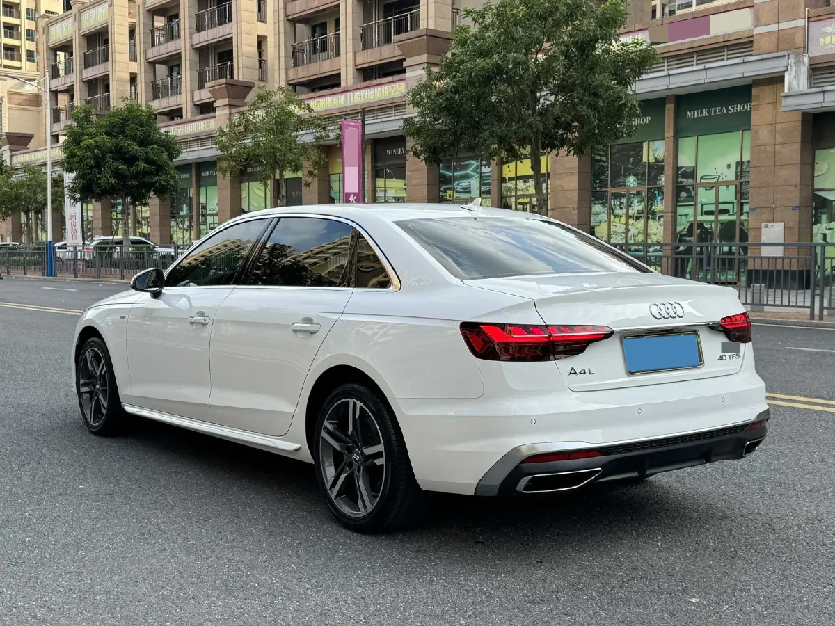 2020 Audi A4L 2.0T 190HP L4 7DCT,autocango,china used car exporter,china ev exporter,chinese used car exporter,chinese used ev exporter
