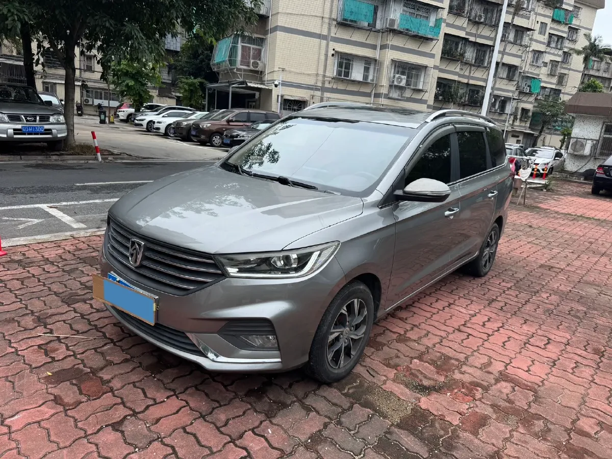 2018 BaoJun 360 1.5L 112HP L4 6MT,autocango,china used car exporter,china ev exporter,chinese used car exporter,chinese used ev exporter