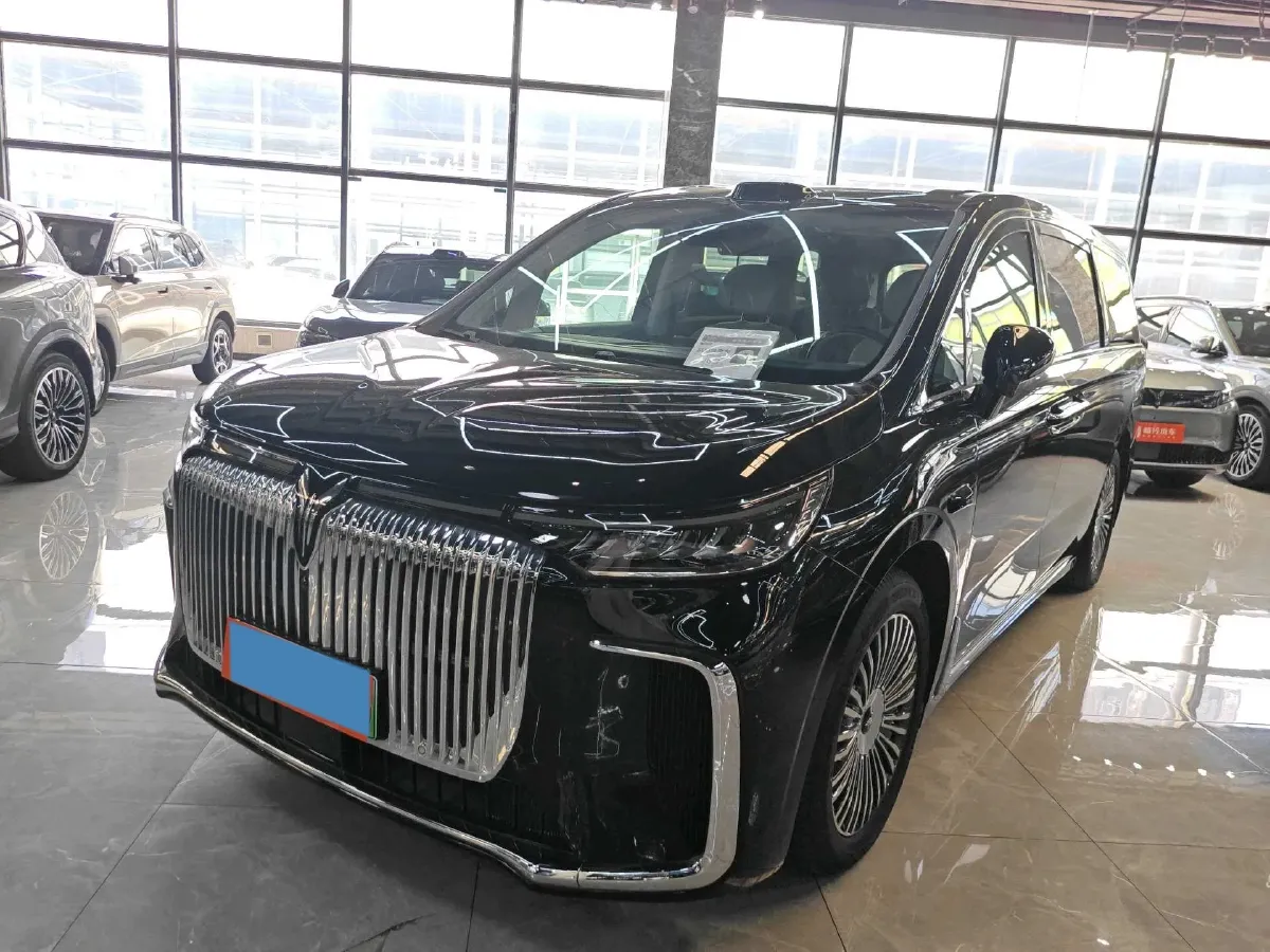 2025 Voyah Dream 1.5T 150HP L4 PHEV 41.7KWH,autocango,china used car exporter,china ev exporter,chinese used car exporter,chinese used ev exporter
