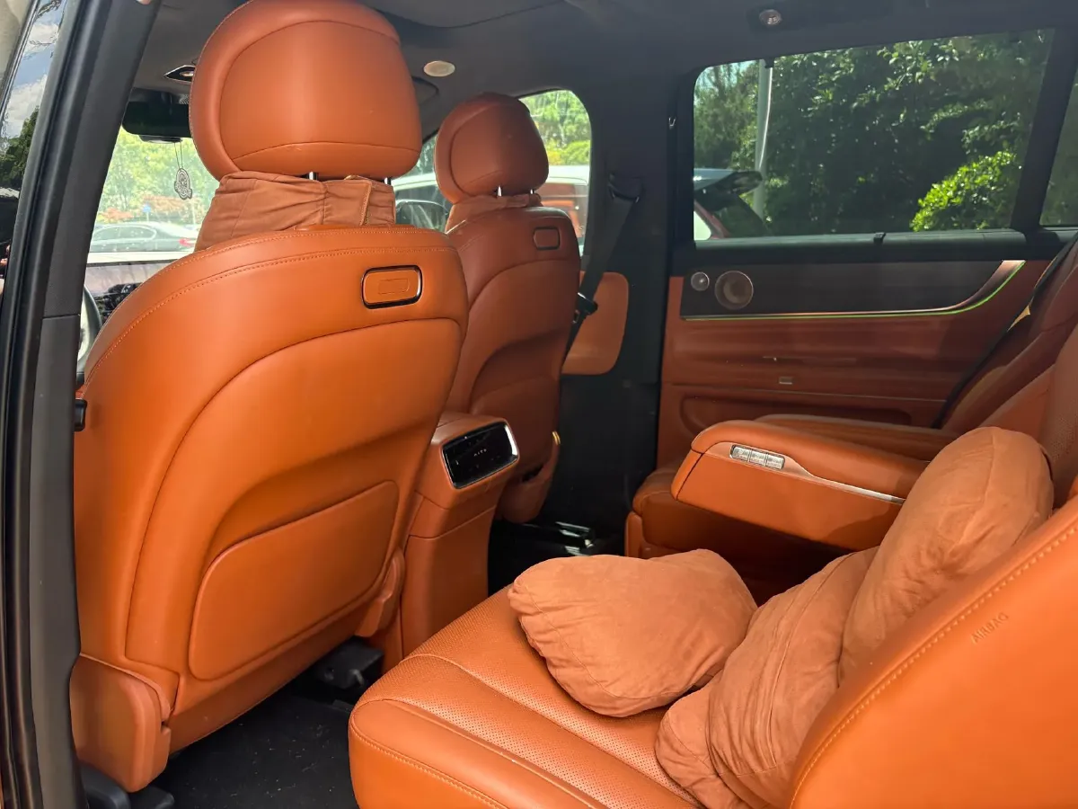 2024 AITO AITO M9 1.5T 152HP L4 REEV 42KWH,autocango,china used car exporter,china ev exporter,chinese used car exporter,chinese used ev exporter