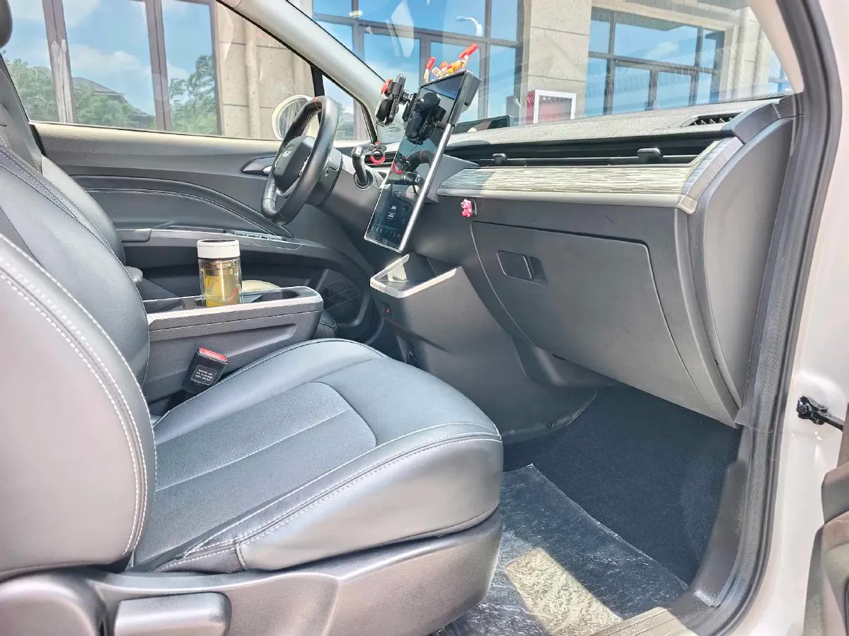 2022 ChangAn Oshan X7 Plus 1.5T 188HP L4 7DCT,autocango,china used car exporter,china ev exporter,chinese used car exporter,chinese used ev exporter