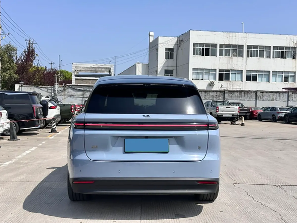 2025 Li i8 BEV,autocango,china used car exporter,china ev exporter,chinese used car exporter,chinese used ev exporter