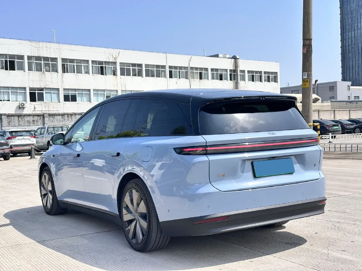 2025 Li i8 BEV,autocango,china used car exporter,china ev exporter,chinese used car exporter,chinese used ev exporter