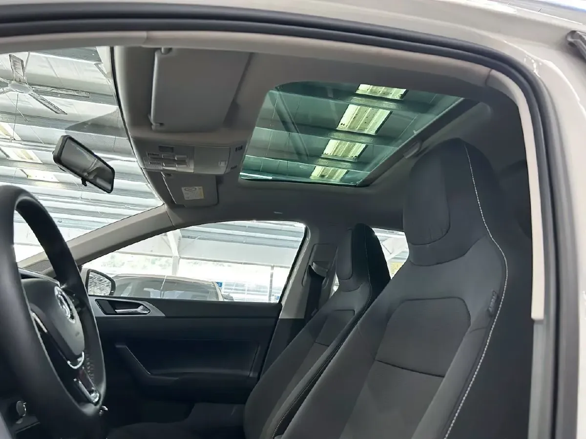 2019 Volkswagen Polo 1.5L 113HP L4 6AT,autocango,china used car exporter,china ev exporter,chinese used car exporter,chinese used ev exporter