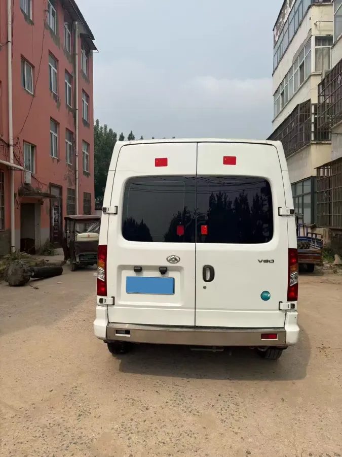 2021 MAXUS XinTu V80 2.0T 139HP L4 6MT,autocango,china used car exporter,china ev exporter,chinese used car exporter,chinese used ev exporter