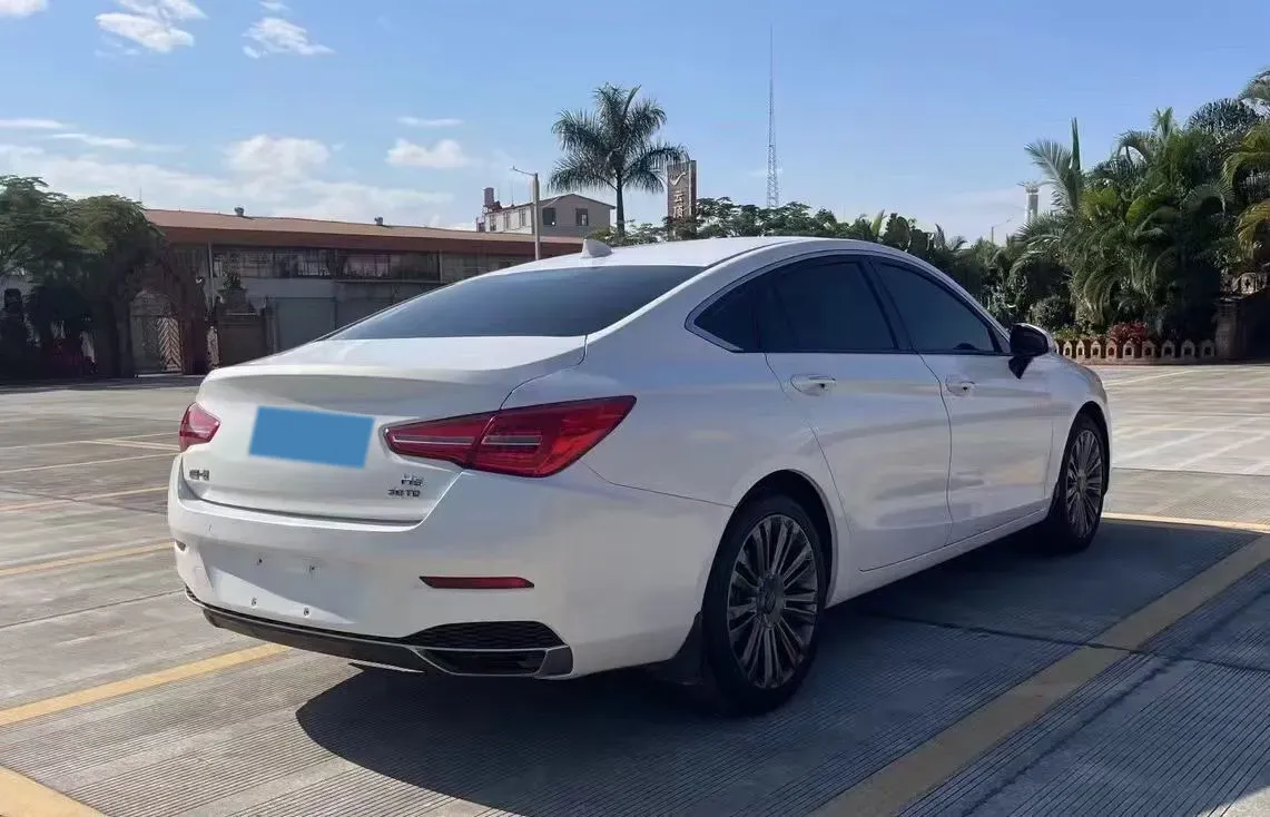 2020 HongQi H5 1.5T 169HP L4 7DCT,autocango,china used car exporter,china ev exporter,chinese used car exporter,chinese used ev exporter