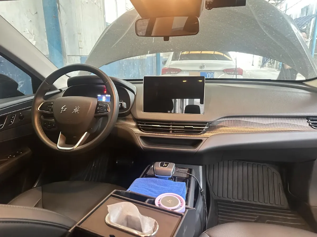 2024 HongQi E-QM5 BEV 60KWH,autocango,china used car exporter,china ev exporter,chinese used car exporter,chinese used ev exporter