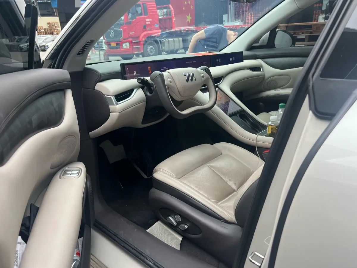 2023 IM LS6 BEV 71KWH,autocango,china used car exporter,china ev exporter,chinese used car exporter,chinese used ev exporter
