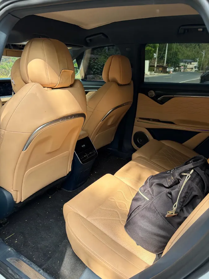 2024 Voyah FREE 1.5T 150HP L4 REEV 39.2KWH,autocango,china used car exporter,china ev exporter,chinese used car exporter,chinese used ev exporter
