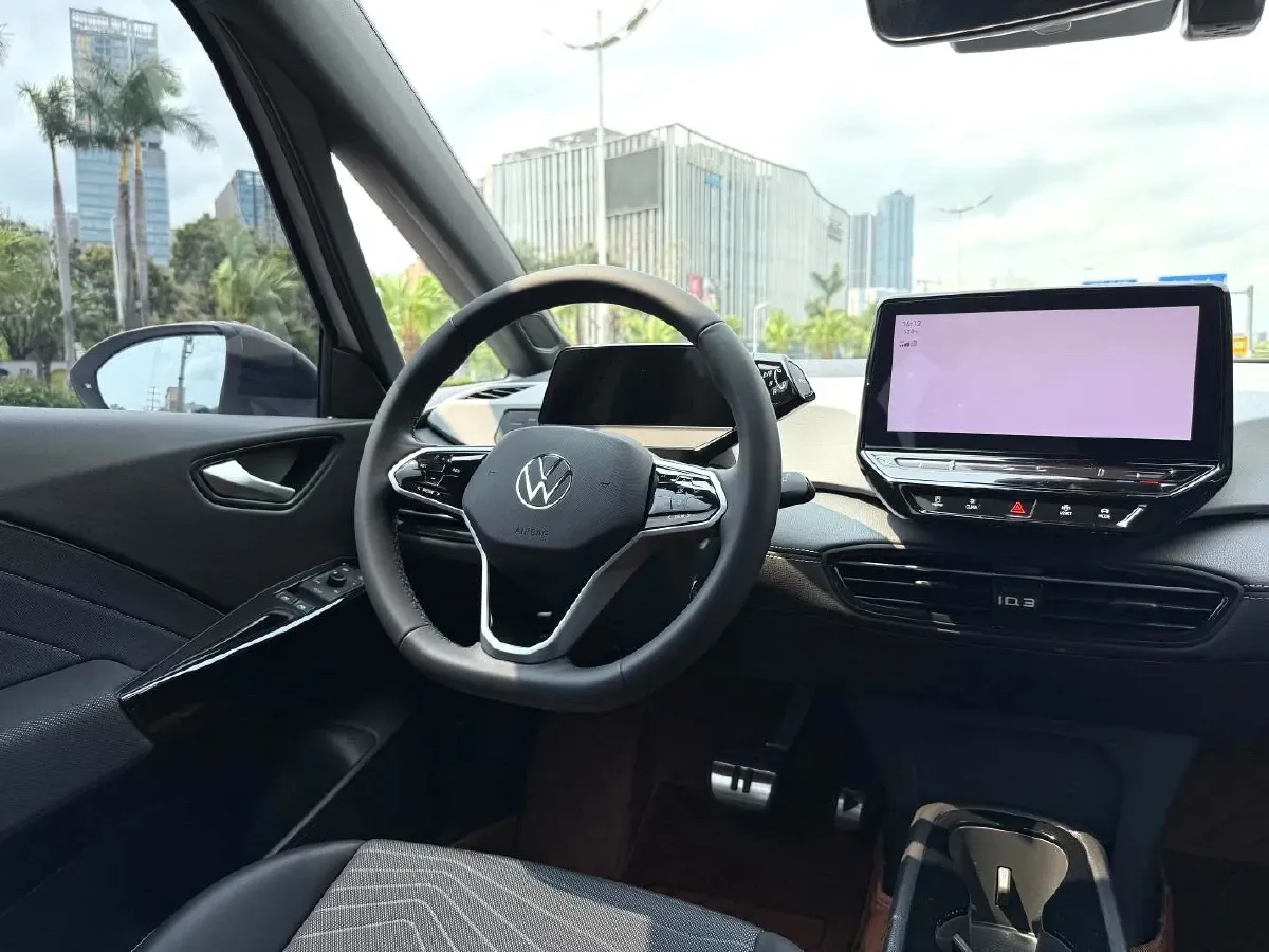 2024 Volkswagen ID.3 BEV 52.8KWH,autocango,china used car exporter,china ev exporter,chinese used car exporter,chinese used ev exporter