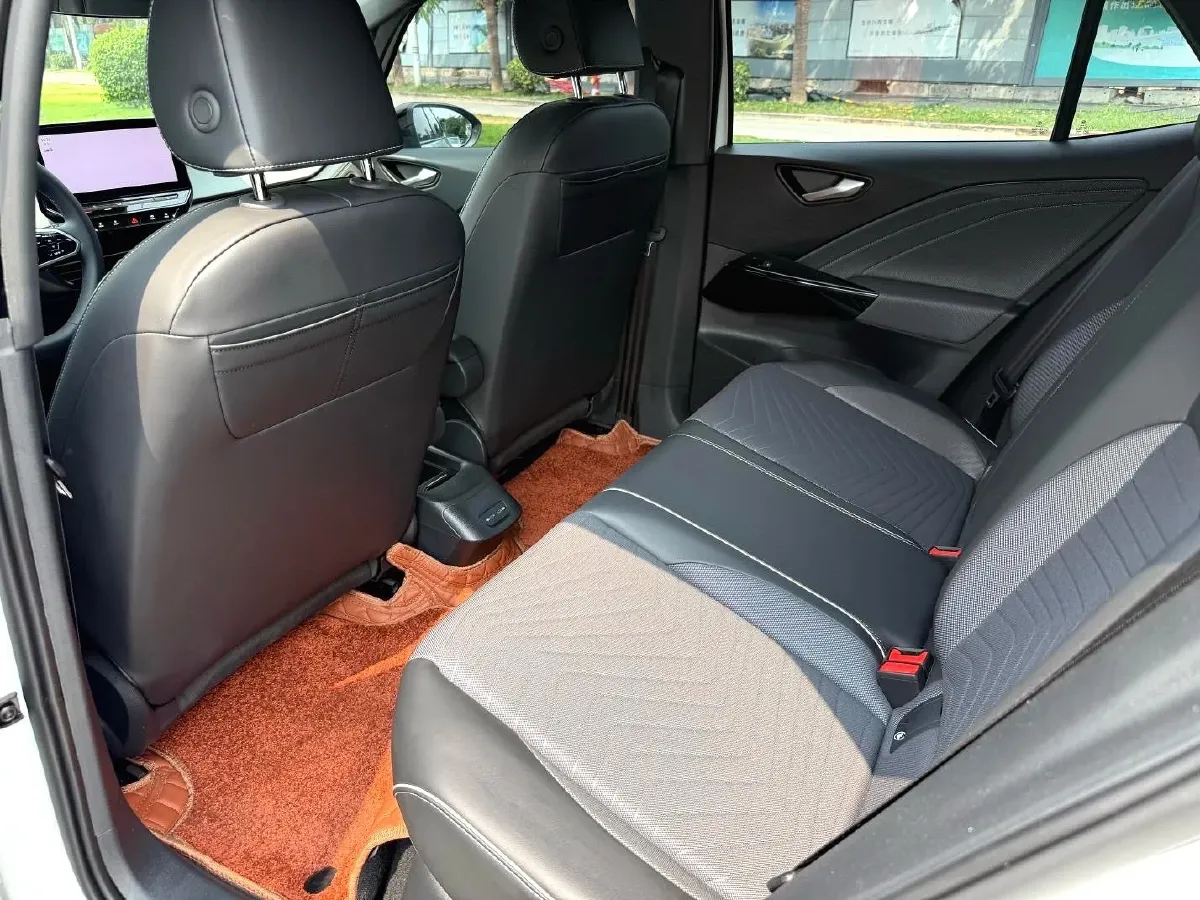 2024 Volkswagen ID.3 BEV 52.8KWH,autocango,china used car exporter,china ev exporter,chinese used car exporter,chinese used ev exporter
