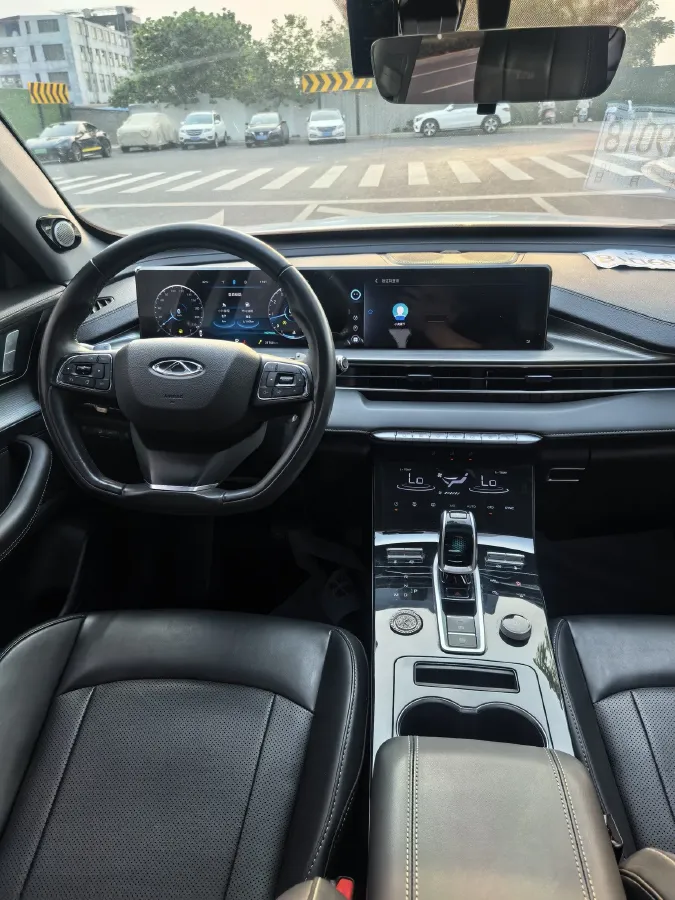 2022 Chery Tiggo 8 Plus 1.6T 197HP L4 7DCT,autocango,china used car exporter,china ev exporter,chinese used car exporter,chinese used ev exporter