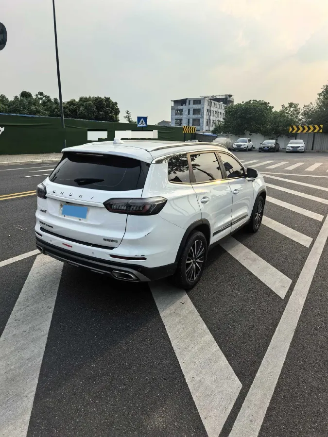 2022 Chery Tiggo 8 Plus 1.6T 197HP L4 7DCT,autocango,china used car exporter,china ev exporter,chinese used car exporter,chinese used ev exporter