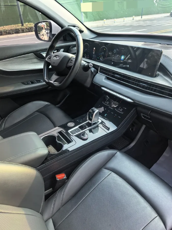 2022 Chery Tiggo 8 Plus 1.6T 197HP L4 7DCT,autocango,china used car exporter,china ev exporter,chinese used car exporter,chinese used ev exporter