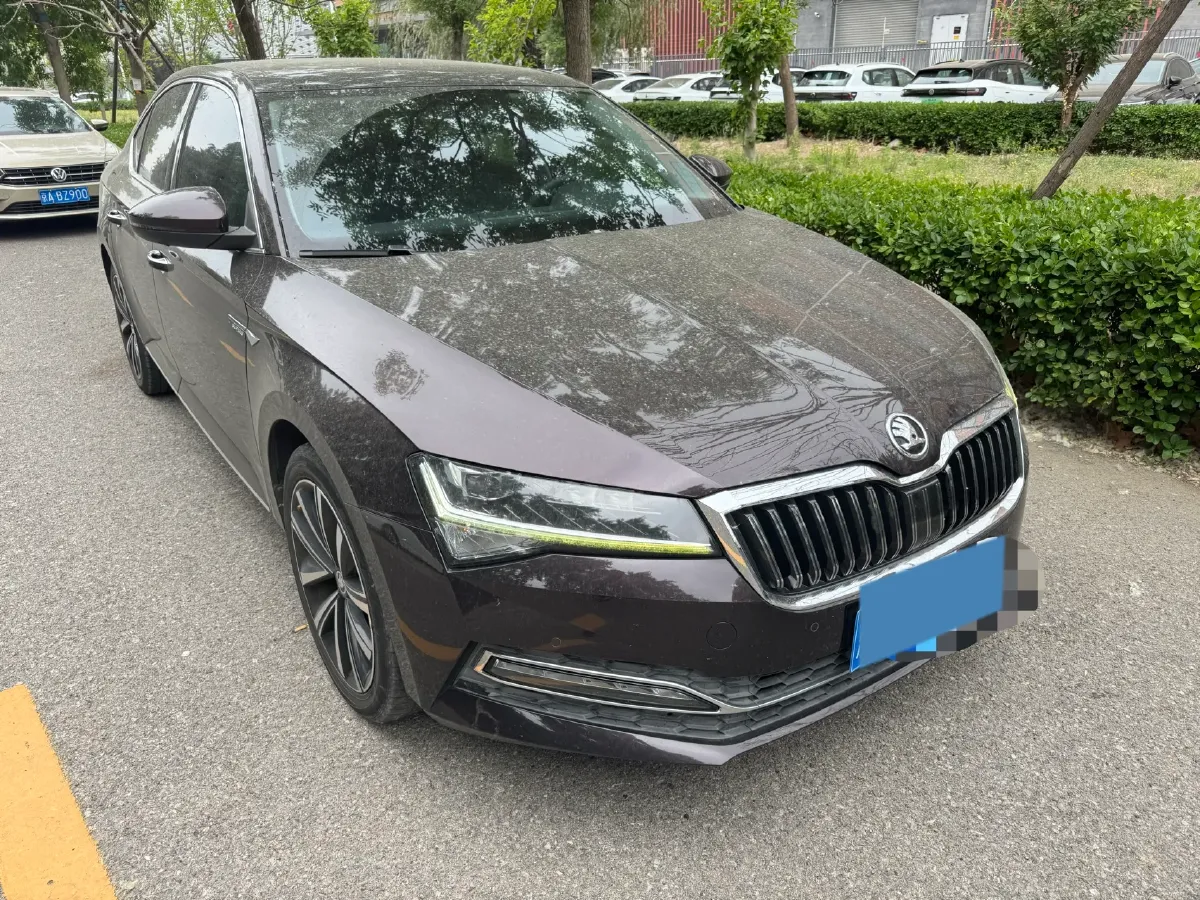 2019 Skoda Superb 2.0T 186HP L4 7DCT,autocango,china used car exporter,china ev exporter,chinese used car exporter,chinese used ev exporter